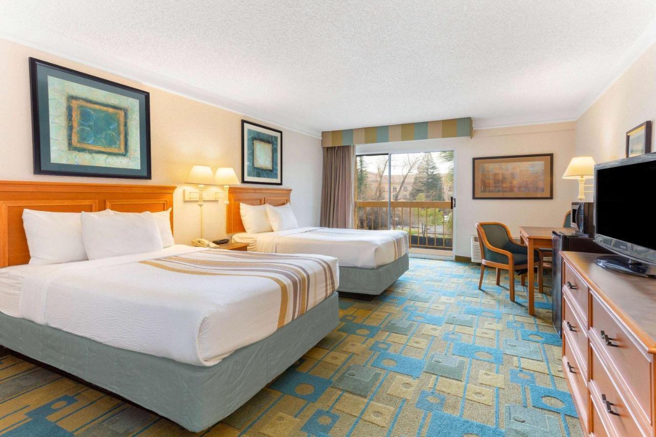 Hotel La Quinta By Wyndham Redding Exterior foto